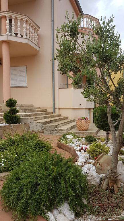 Apartments Suzana نوفي فينودولسكي المظهر الخارجي الصورة